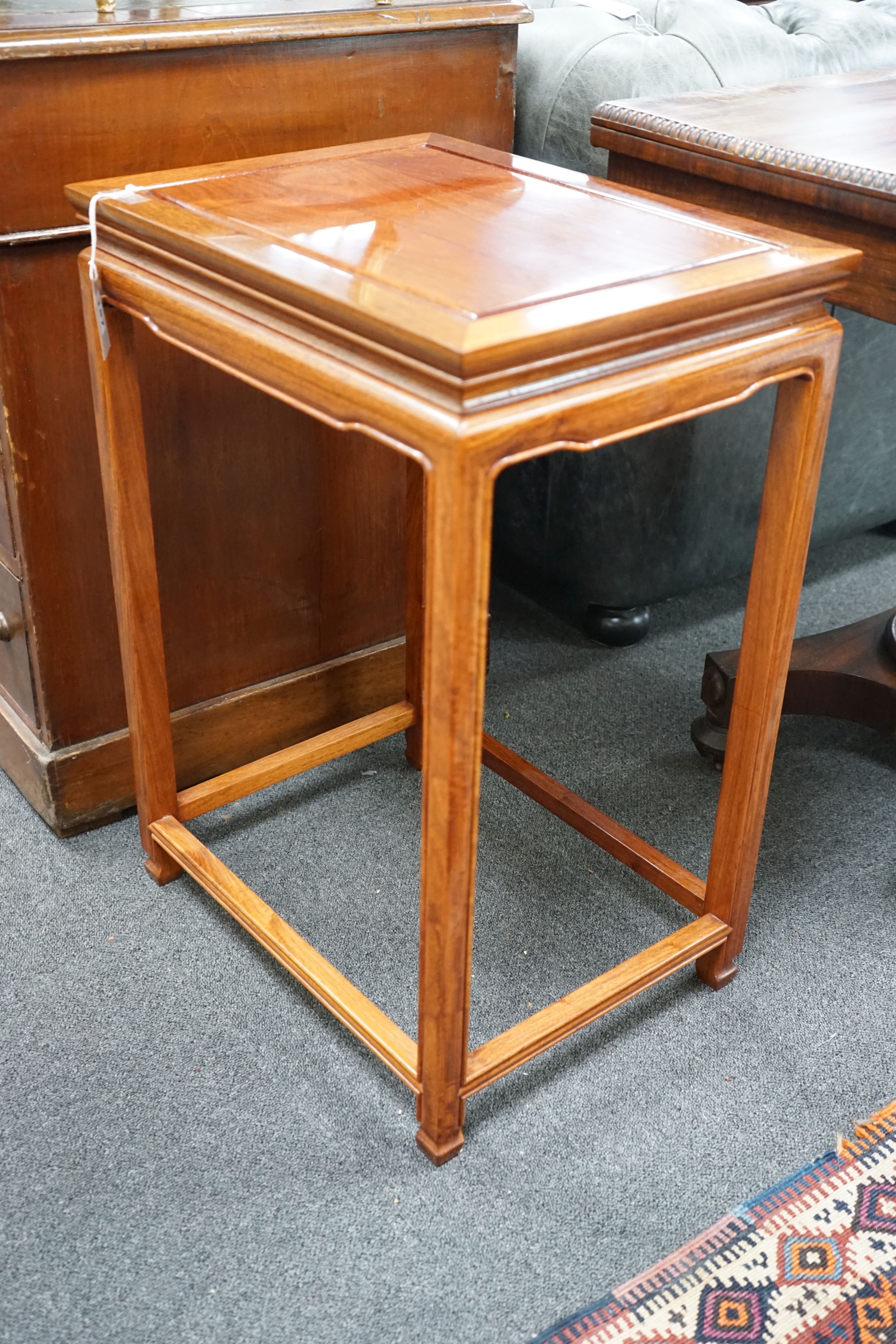 A Chinese rectangular hongmu occasional table, width 48cm, depth 37cm, height 69cm